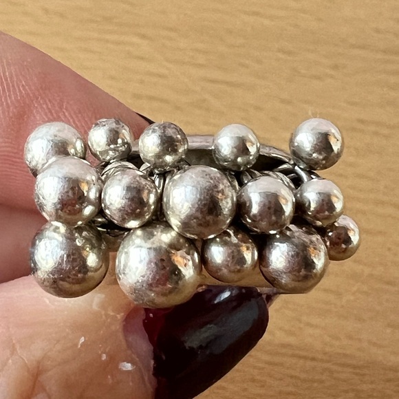 VINTAGE ARTISAN DESIGNER DANGLE BALL CHARMS WIDE BAND RING 925 STERLING SILVER